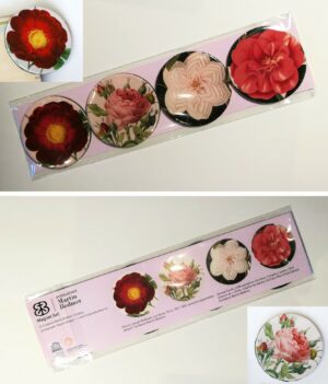 Set de 4 aimants découpés "Roses et camélias"